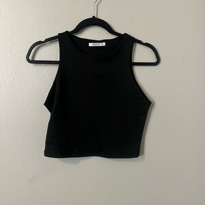 ReoRia Classic Black Crop Top